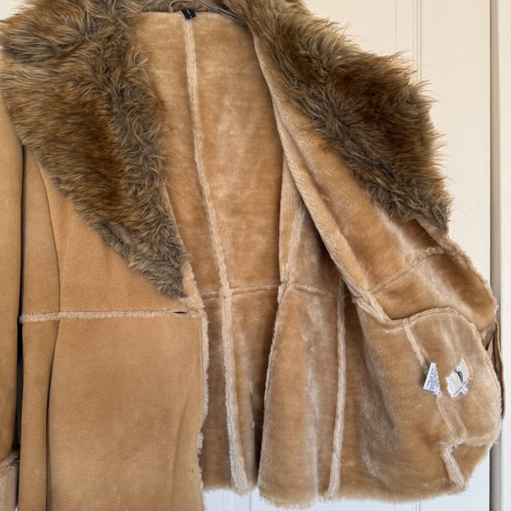 Woman Shearling Jacket - Picture 3 of 4